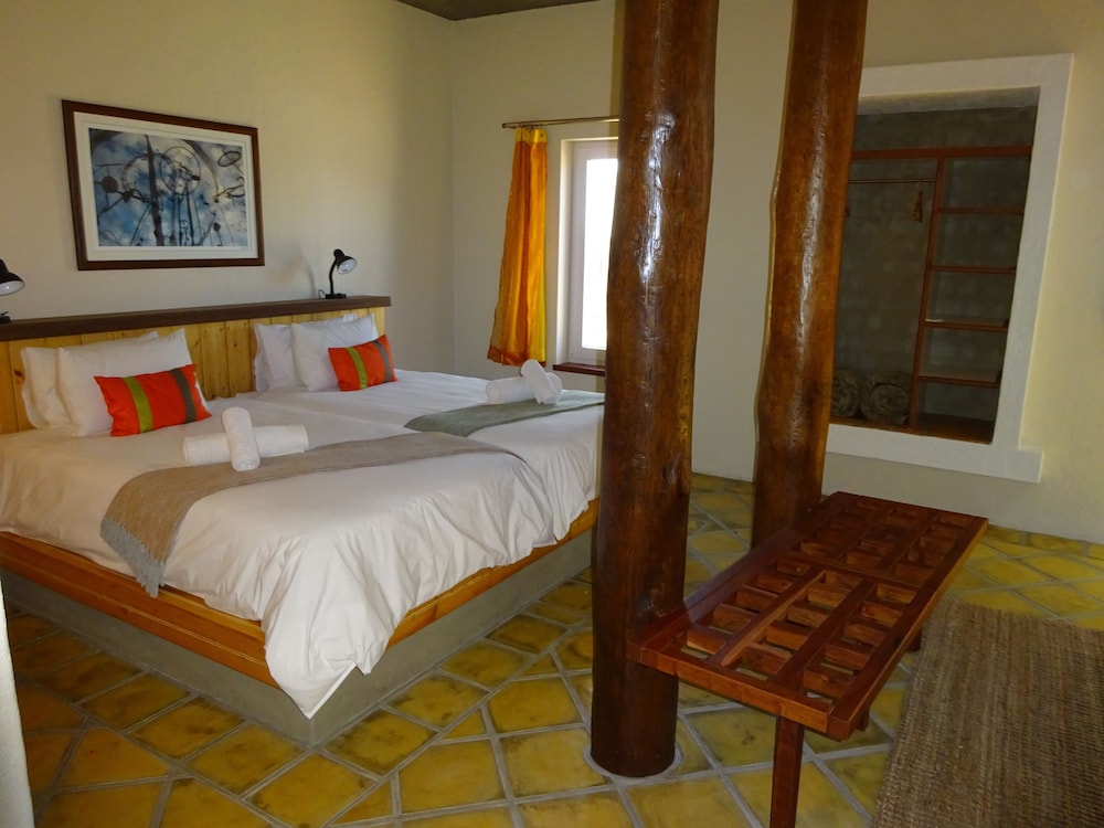Desert Breeze Lodge