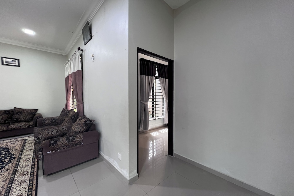Nurbayu Villa (3 and 4 bedroom Villa) Kemaman