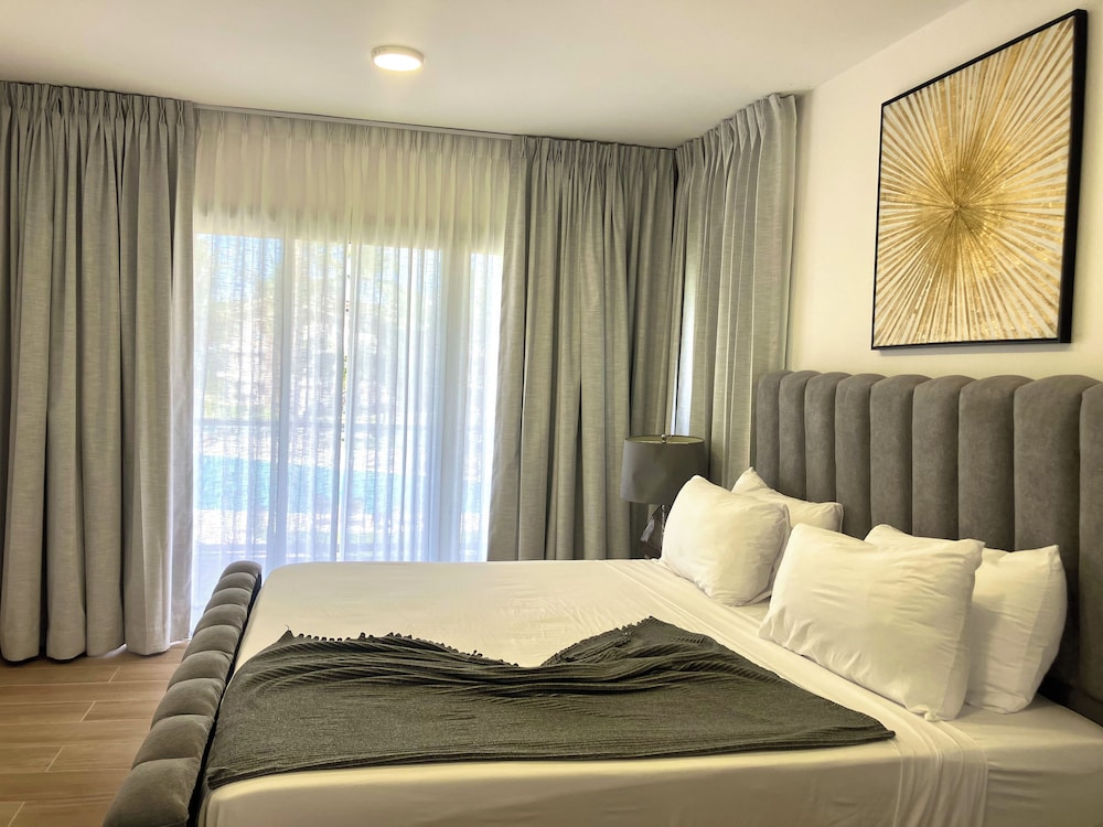 Playa Palmera Beach Front Apartments