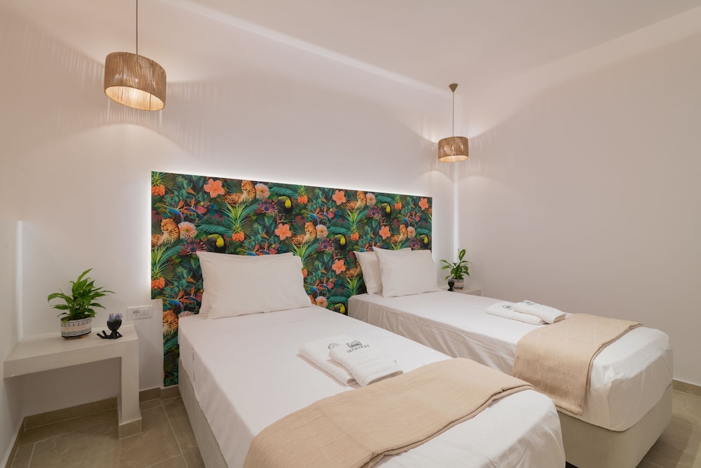 Suncourt Lux Rooms photo 3
