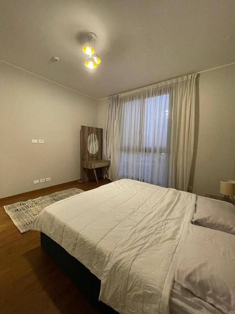 2BR Fully Serviced Apt. in AeonTowers