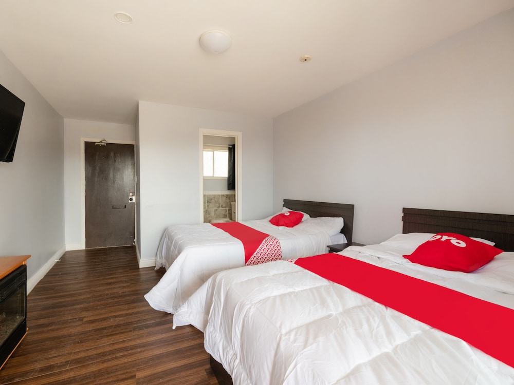 Hotel Beaverton ON - Lake Simcoe view 2