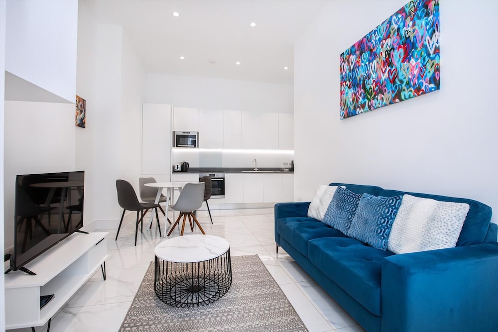 Stylish Harley Street Apartment