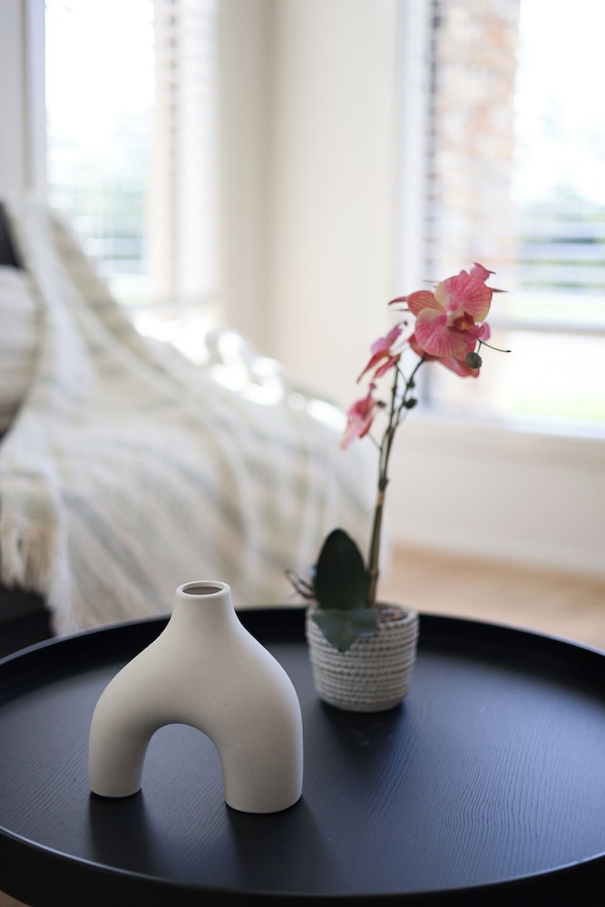 StayAU Pakenham 5 BRM Oasis Pet-friendly