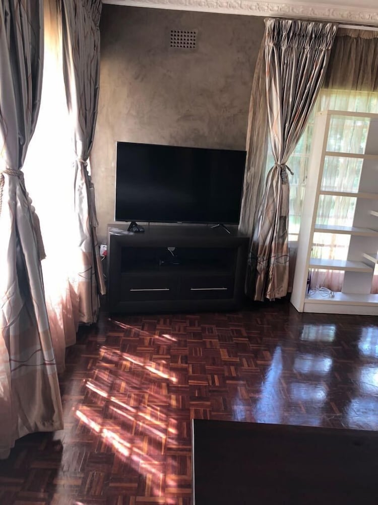 Khuvena Guest House
