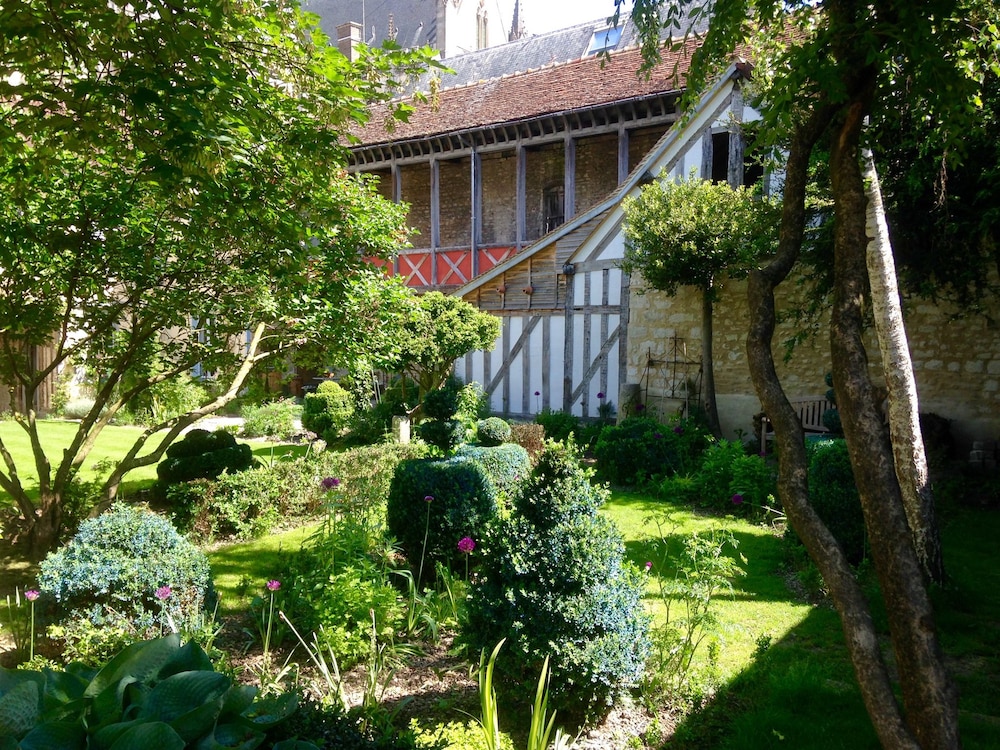 Le Jardin de la Cathédrale