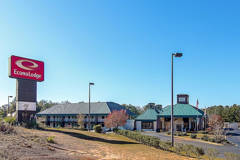 Americus Vacations - Econo Lodge - Property Image 16