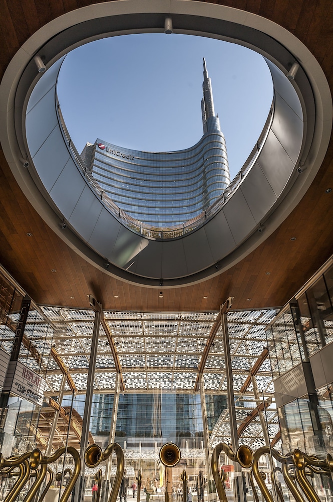 Corso Como – RentClass Bianca