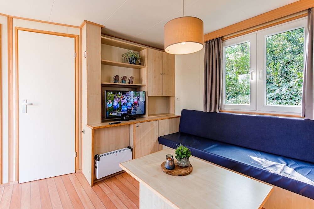 Chalet in Leukermeer by the Waterside