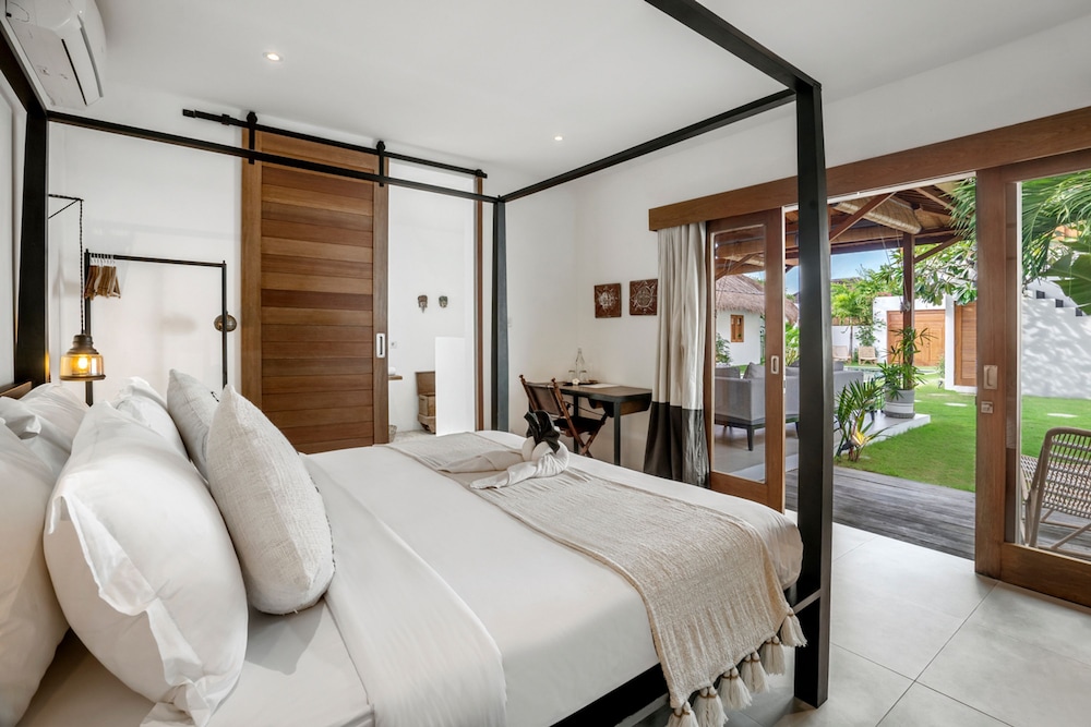House of Bagera by Alfred in Bali - Tropical Family Dream Villa in Seminyak Oberoi Beach Bali