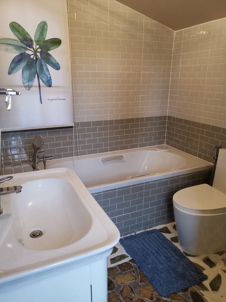 Photo 63