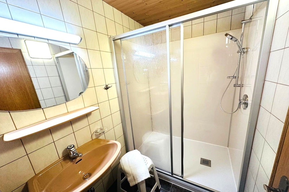 Apartment in Fugen Near Spieljochbahn