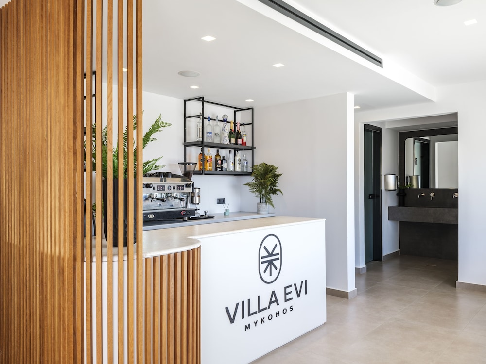 Evi Suites & Villas