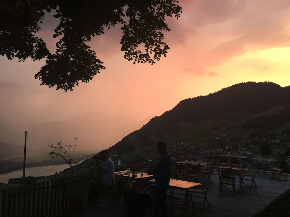 AmdenLodge - Bienenheim Naturhostel
