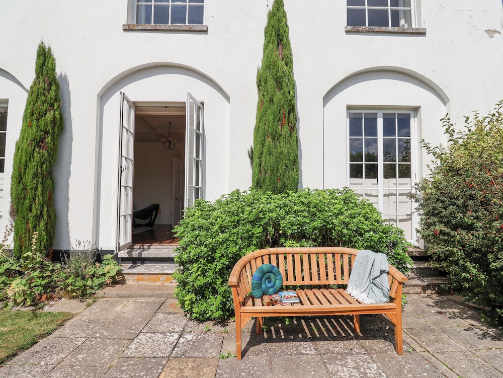 Charmouth Lodge