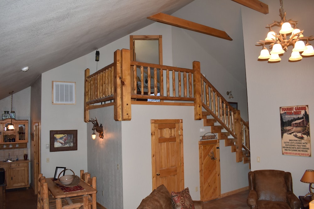 Bear Creek Lodge Cabin Resort