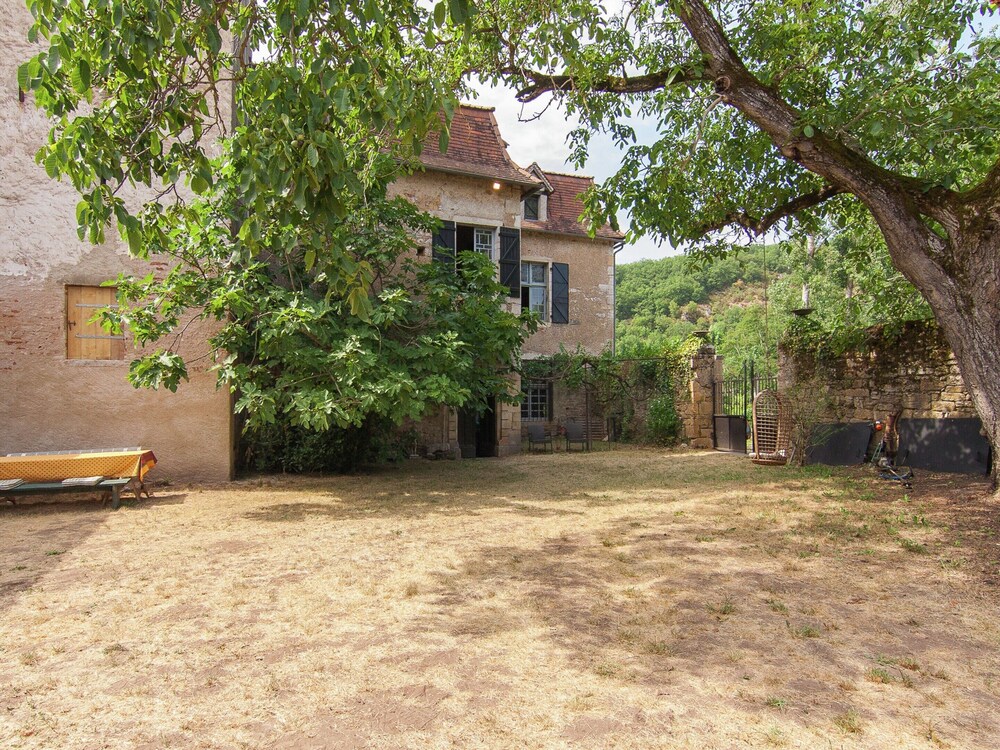 Historic Mansion by River Cenevieres view 4