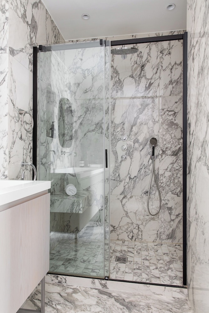 HIGHSTAY-Luxury Serviced Apartment- Arc de Triomphe
