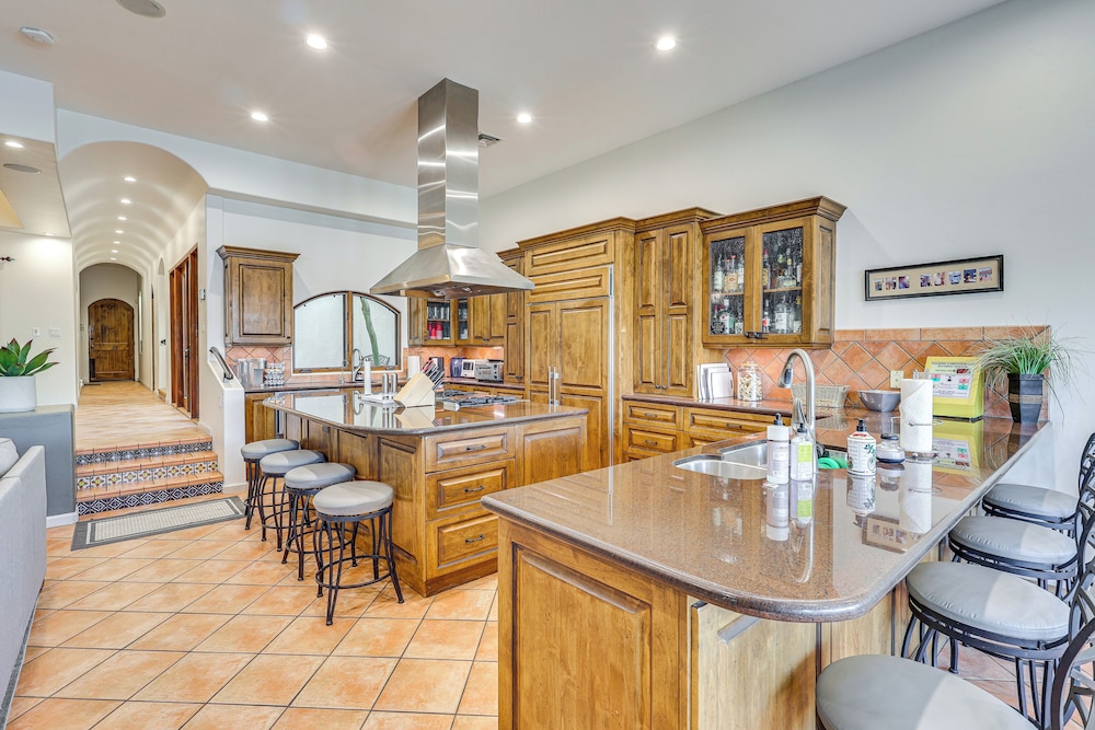 Game Room + Dock: Riverfront Escape in Parker!
