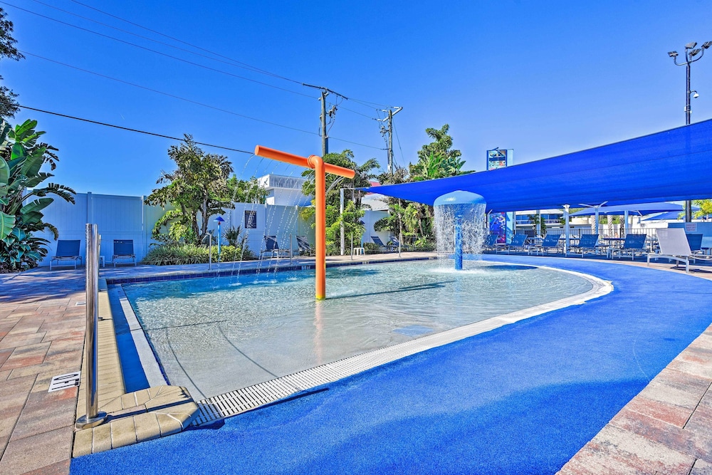 Resort Pool & Hot Tub: Home 8 Mi to Dtwn Sarasota