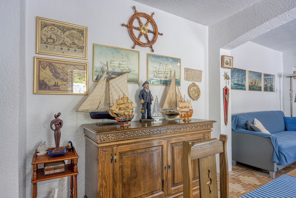 Captain's House - Sv. Jakov
