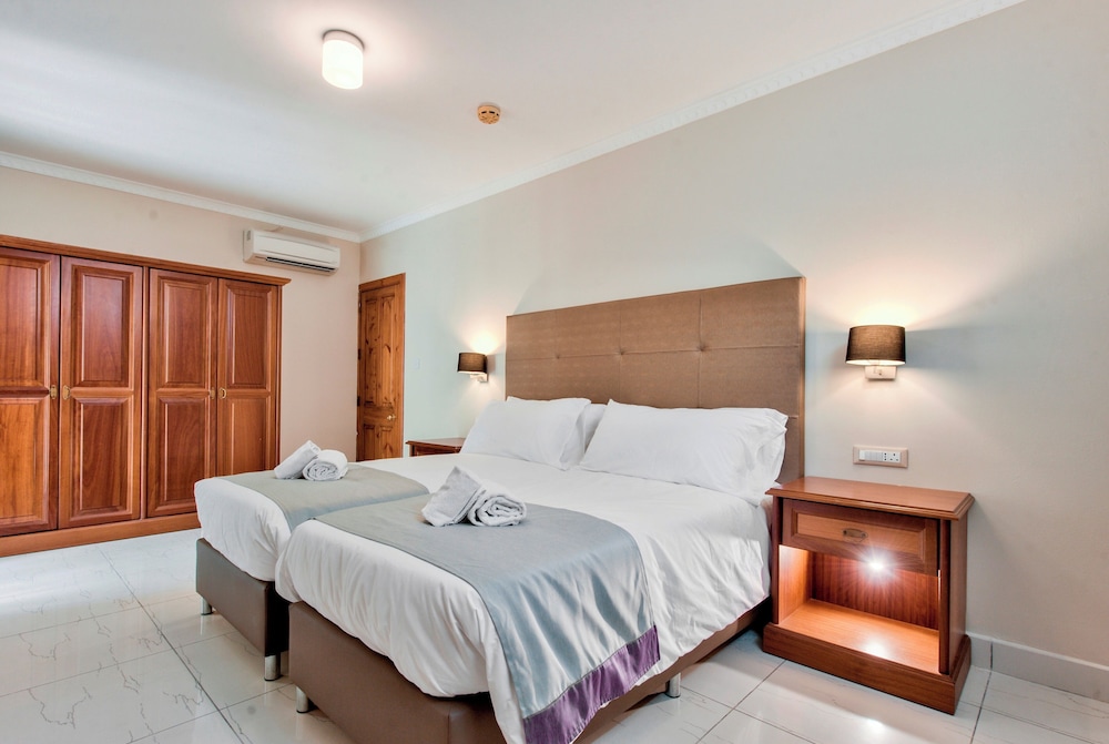 B Holiday Villas Mellieha view 3