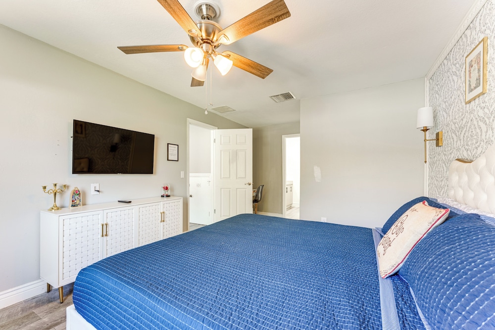 Disney-themed Home: Swim, BBQ & Explore Kissimmee!