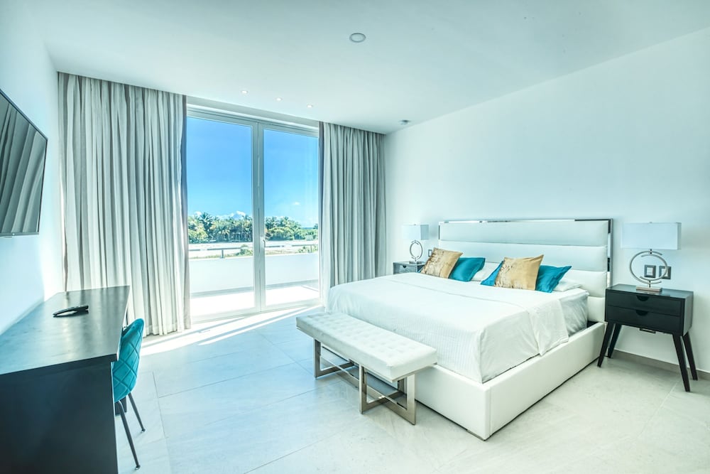 Cap Cana Villa for Rent Modern Fresh and Fully-equipped Oceanfront Villa