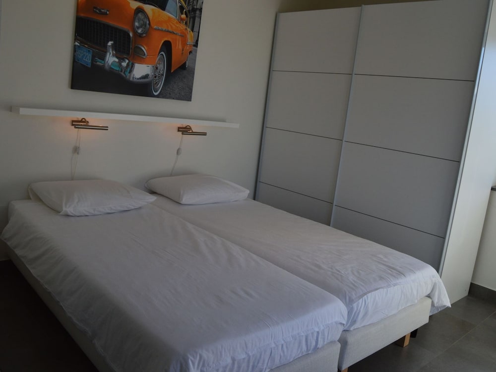 Modern Villa With Swimming Pool Near Carvoeiro view 5