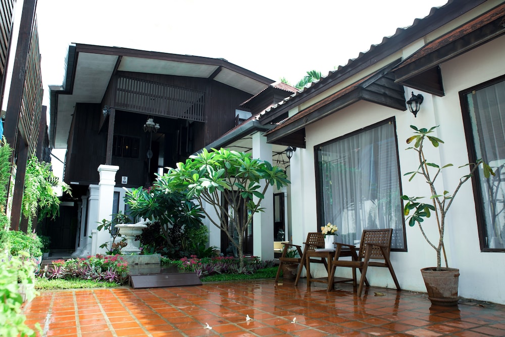 Rachamankha Thai Villa