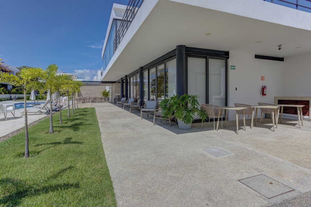 Vista Natura-Luxury Home Near the Beach