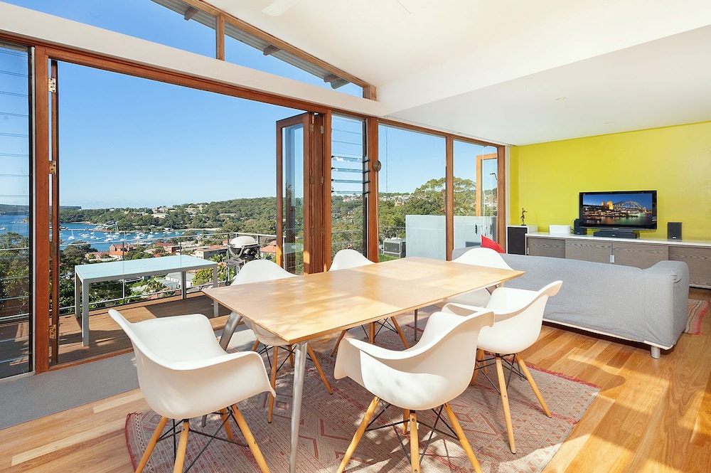 Stunning Architecture Balmoral Views - Image 2