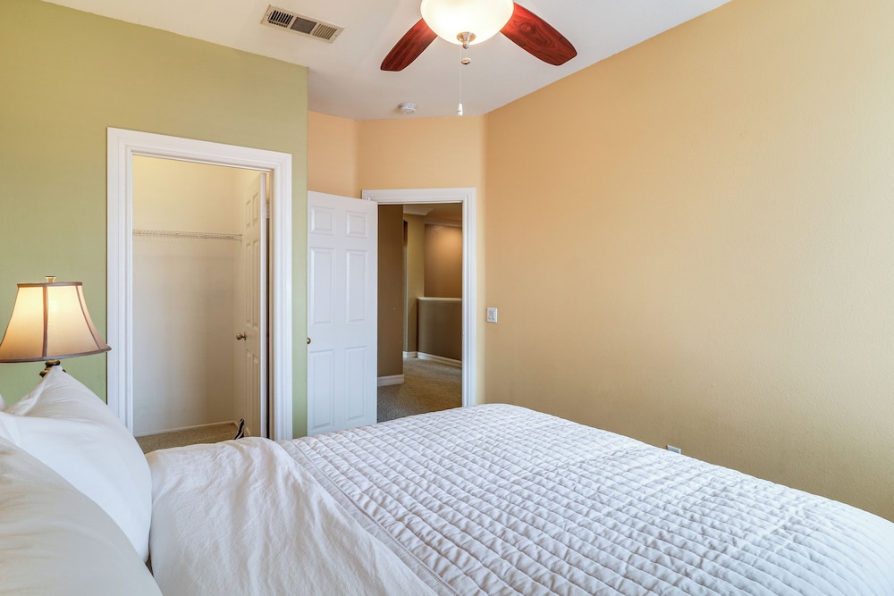 Pool, Patio & Games! Suburban Home in Palmdale