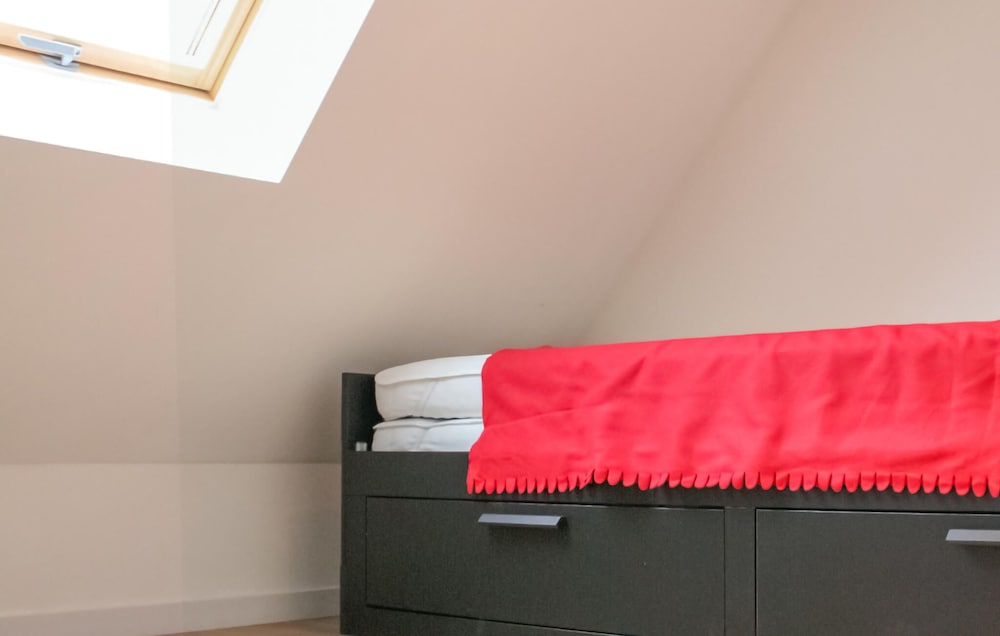 Stunning Home in Diksmuide With Wifi and 4 Bedrooms view 3