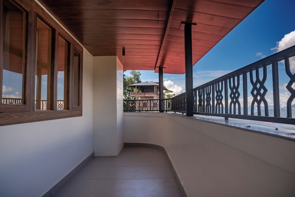Evara Heights