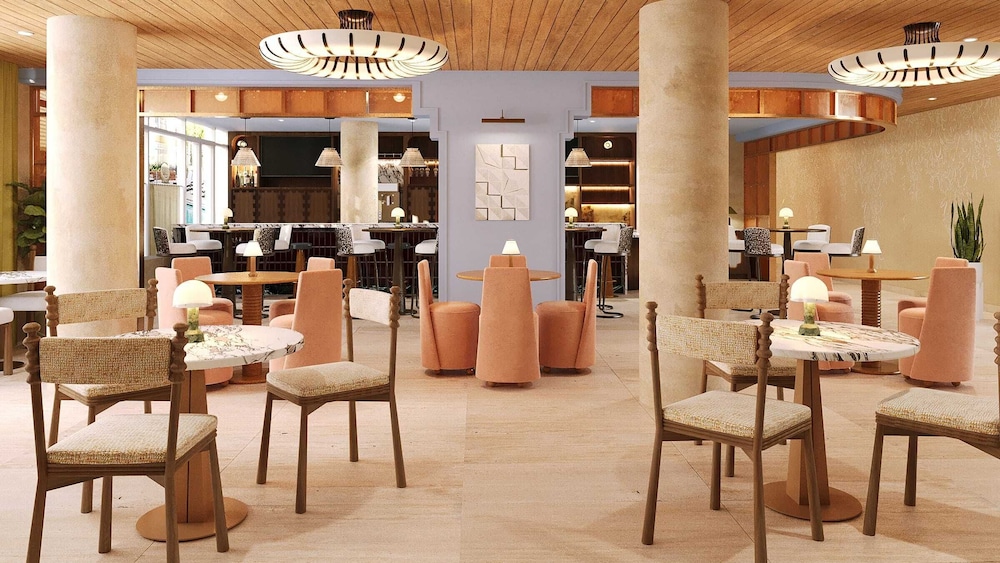 24 Guests Resort-style Pool, Bar, Dining, Terrace South Lamar Stay at The Code by Avantstay