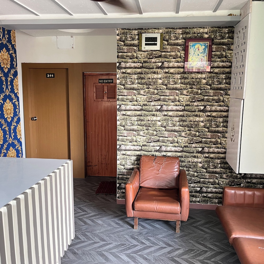 Hotel Radhe Kuudasan
