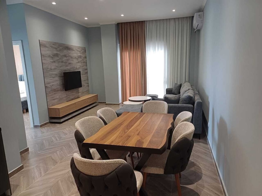 Regal Luxury Apartments