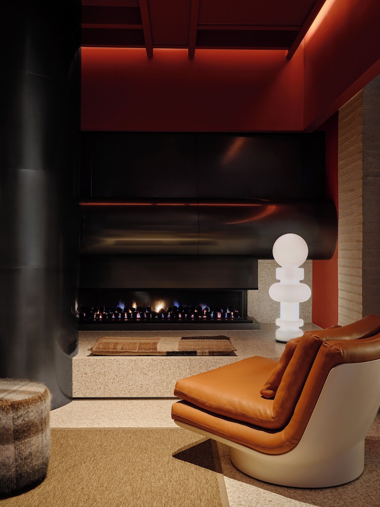 The StandardX, Melbourne 7