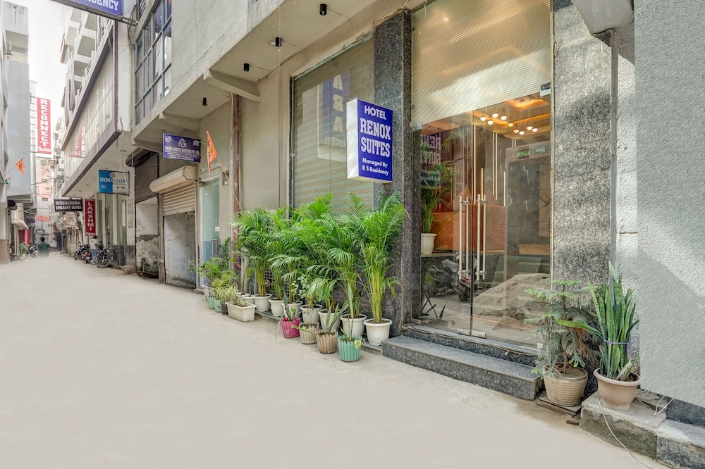 Hotel Renox suites Delhi IGI Airport