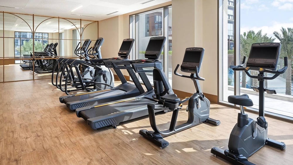 Chic 2 BR in Vida Residences Canal View