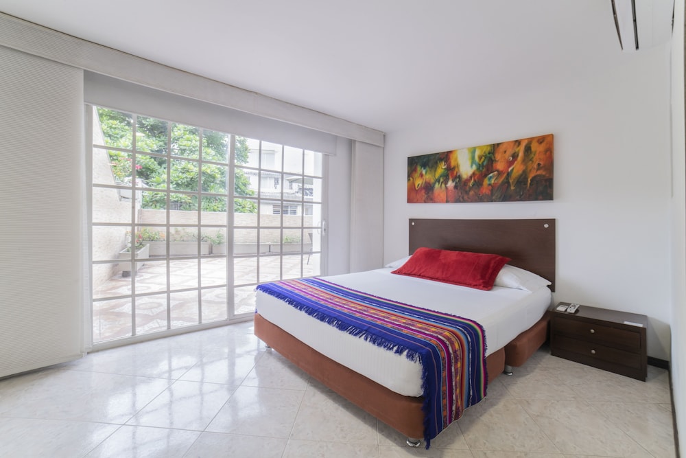 Santa Monica Alta Hotel Boutique - Hostel