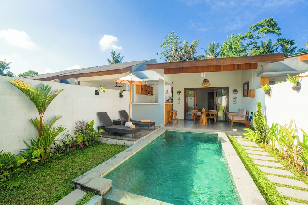 Evandari Villa