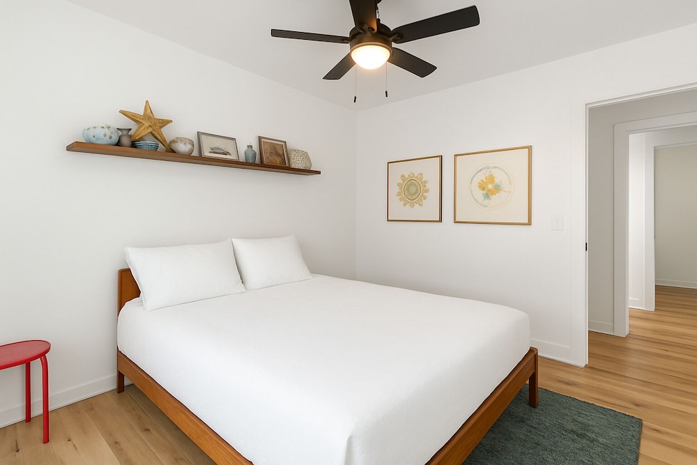 NEW Listing Discount! • Near Manatees & Springs