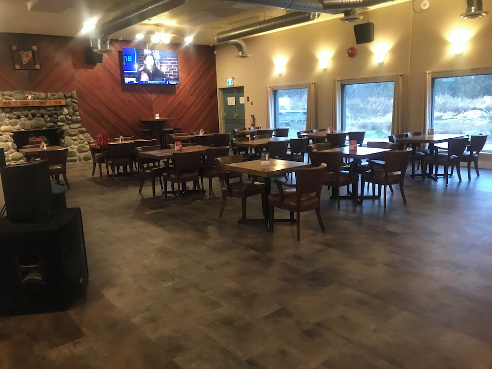 Airport Inn