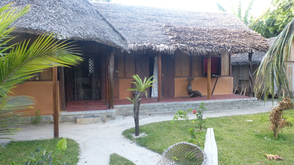 Analatsara Eco Lodge