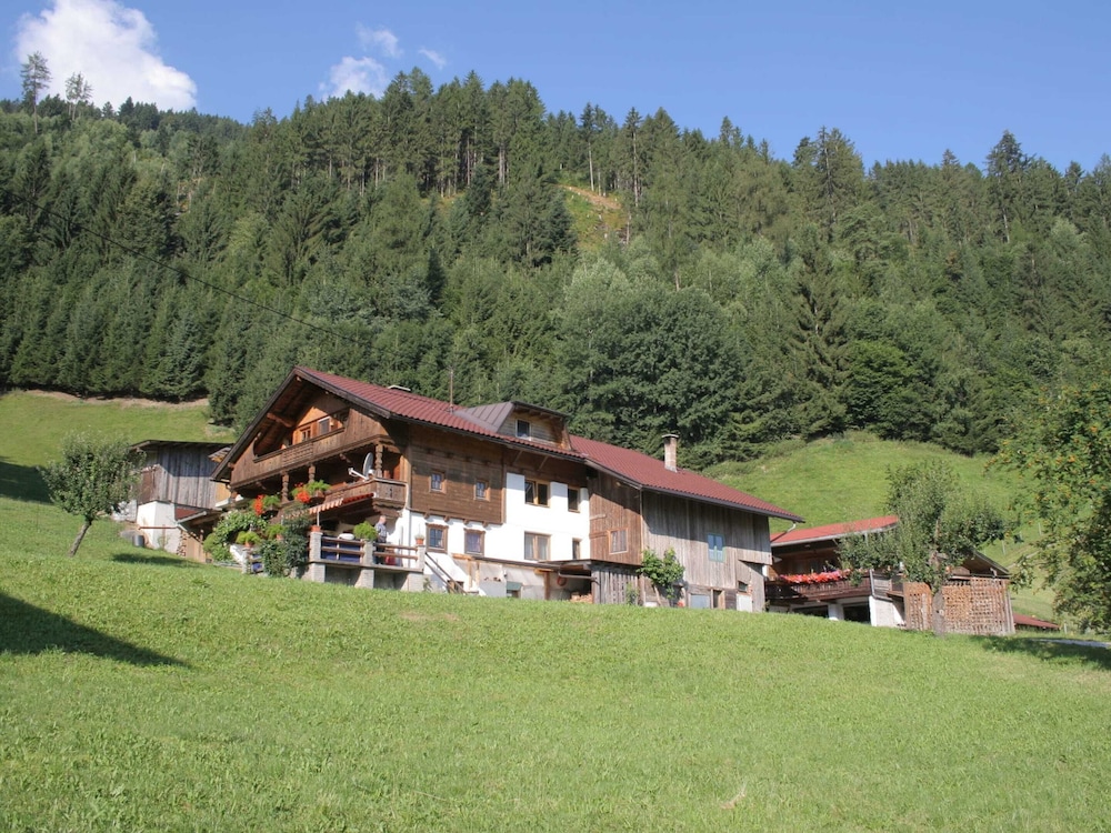Apartment in Kaltenbach Near Ski Lift view 5