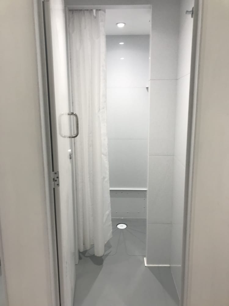 Bowden Court - Hostel