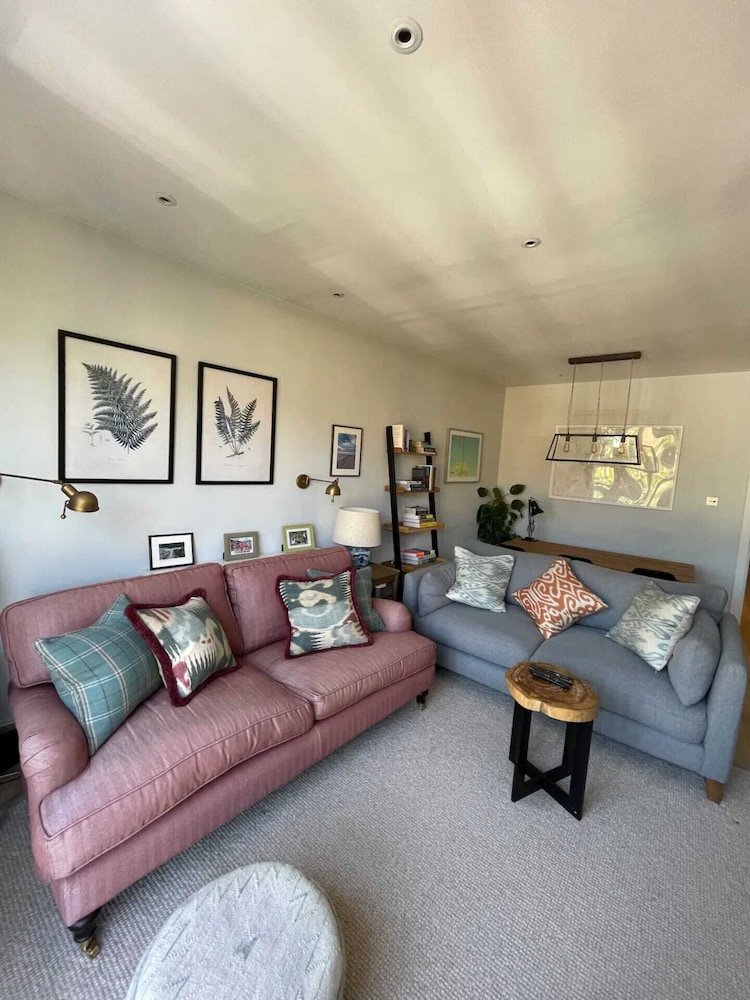 Bright & Stylish 1BD Flat - Wandsworth Town