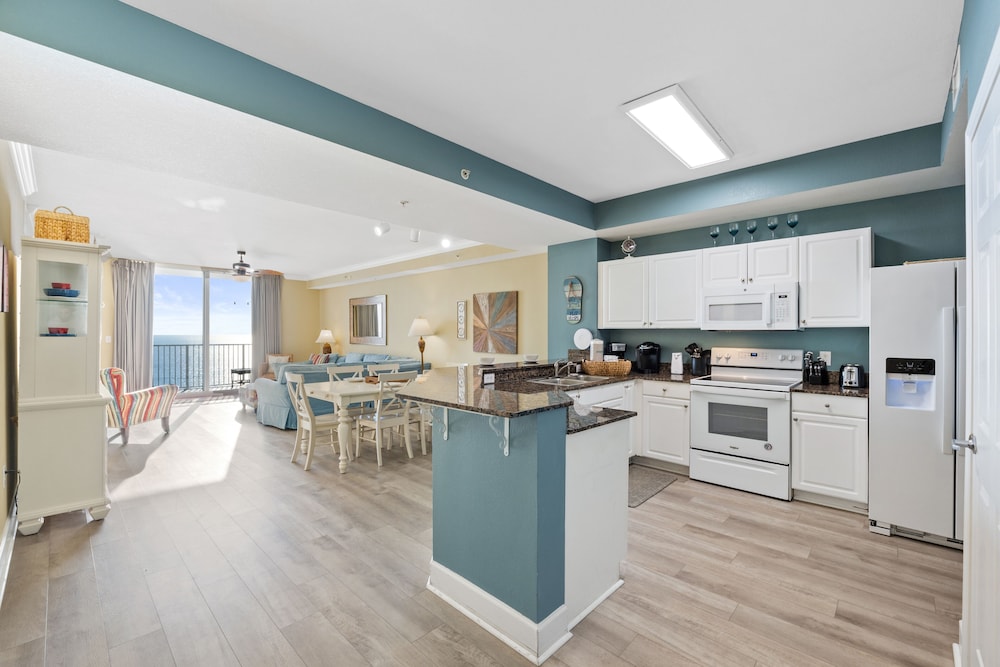Tidewater by Book That Condo